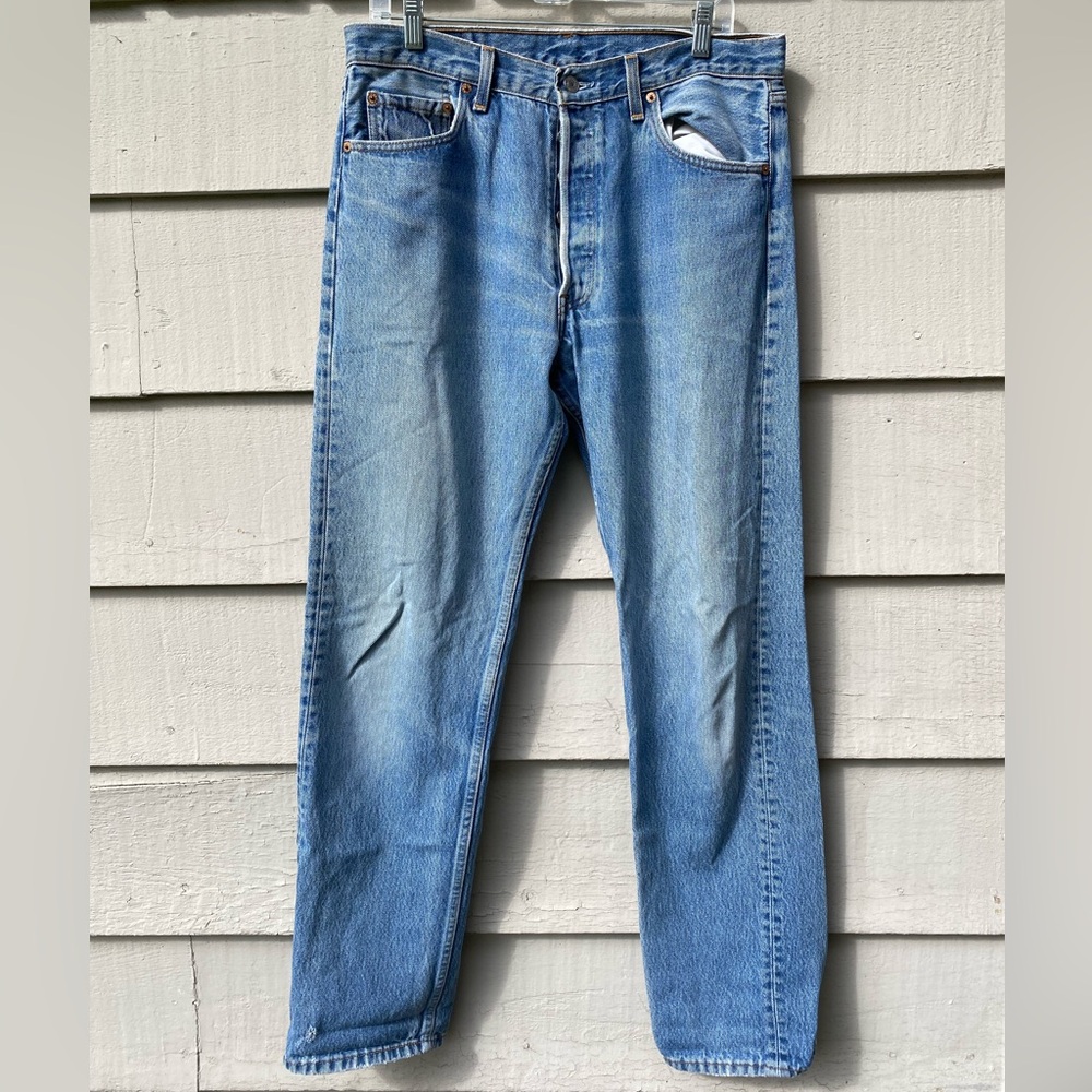 Button fly Levi’s
